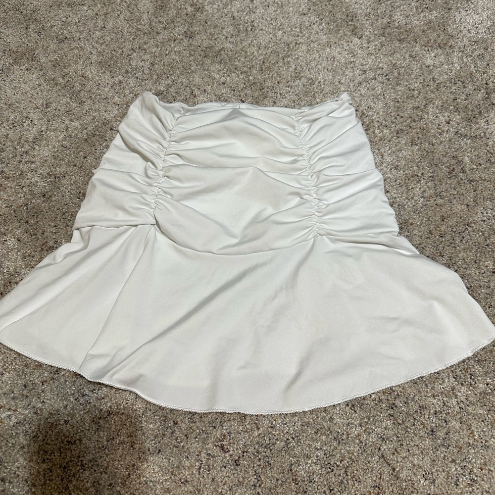 White Scrunchy Mini Skirt
